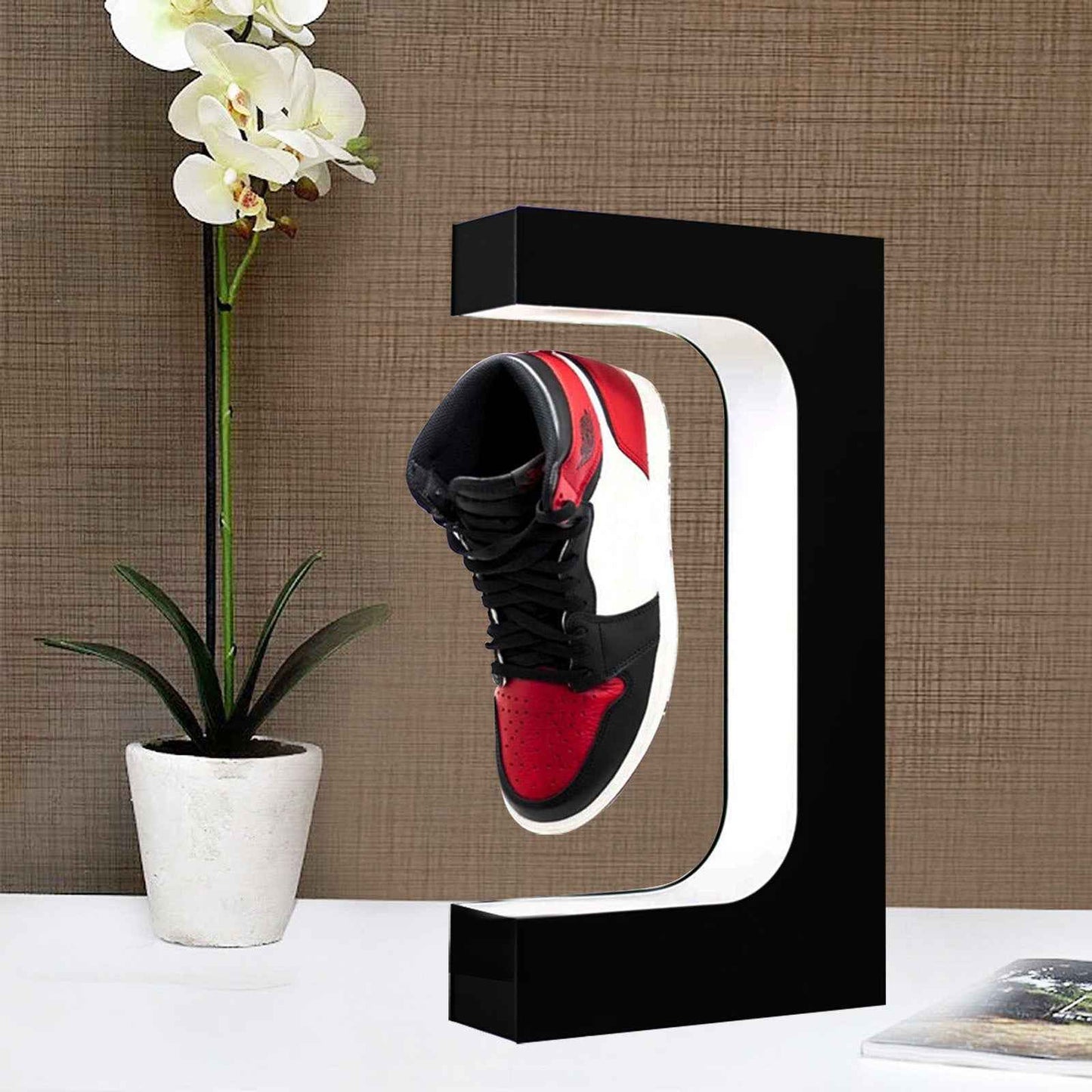 Adjustable Magnetic Levitation Shoe Display Rack
