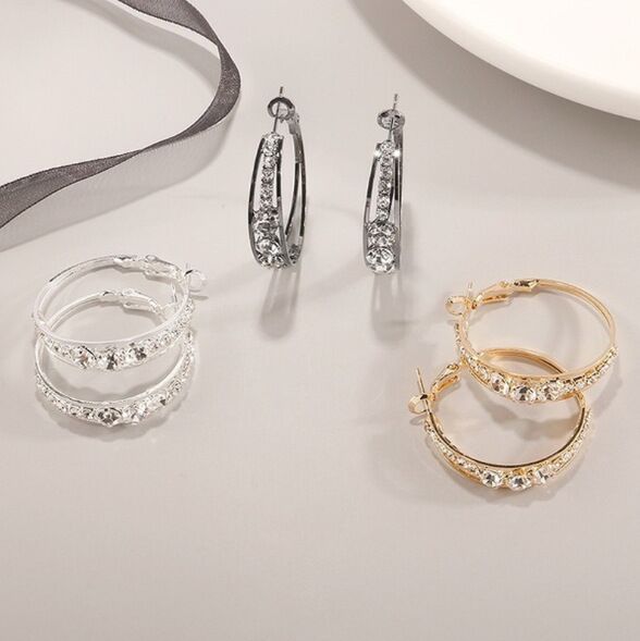 Set-in Ladies Earrings